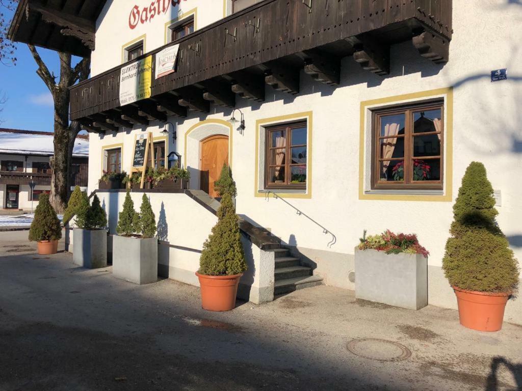 فندق Landgasthaus Zum Altwirt Reichersbeuern المظهر الخارجي الصورة